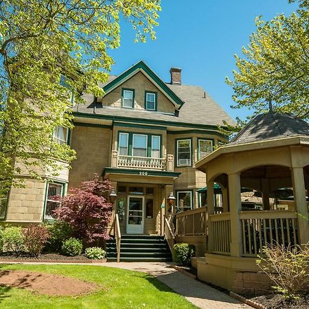 Dundee Arms Inn Charlottetown Buitenkant foto