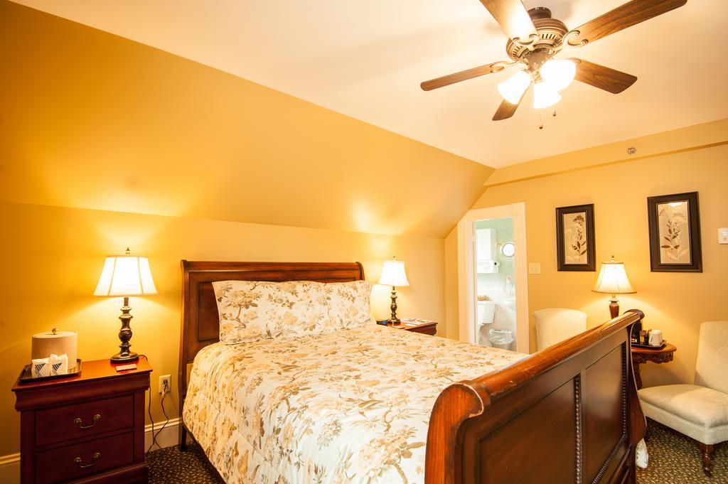 Dundee Arms Inn Charlottetown Buitenkant foto