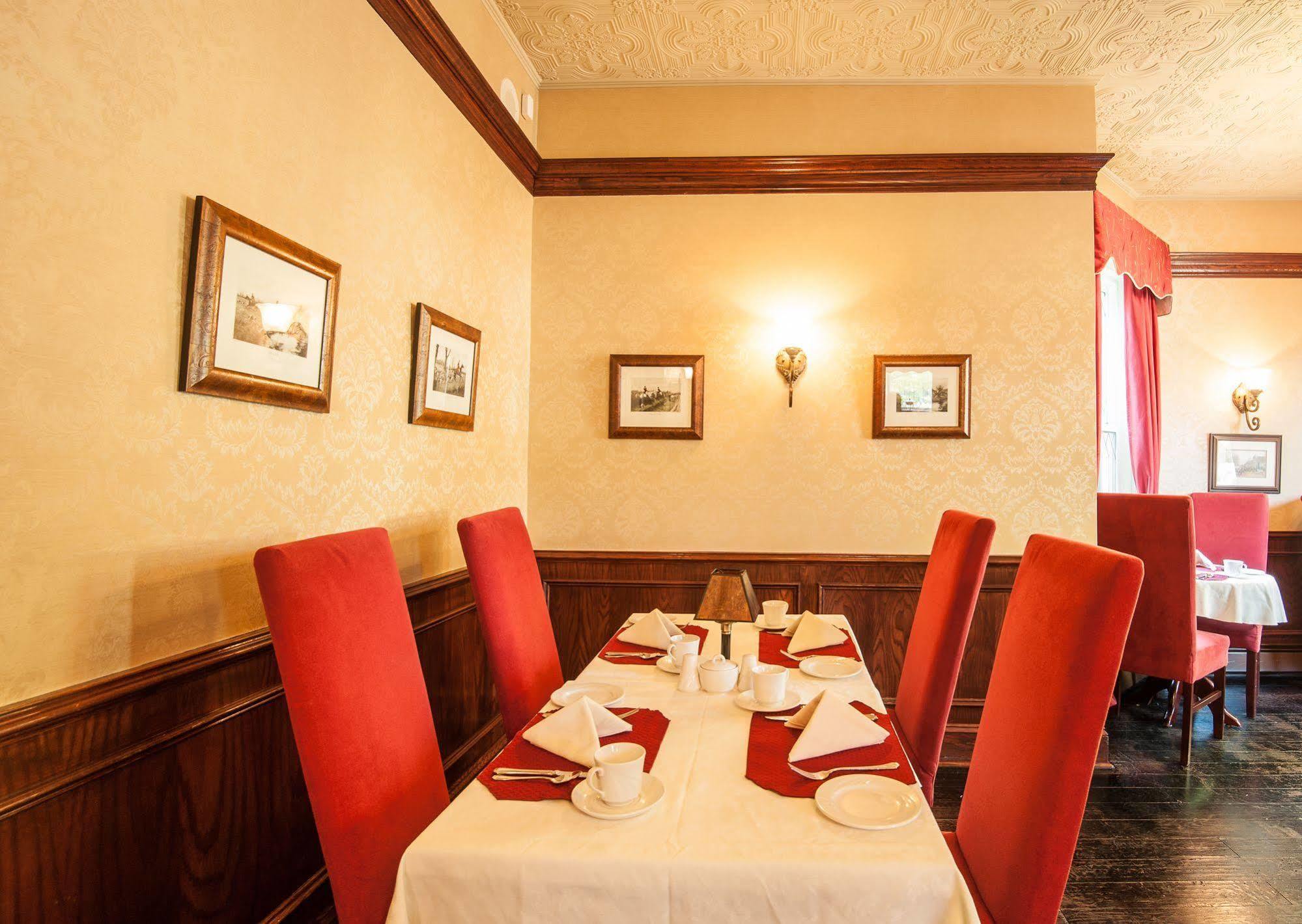 Dundee Arms Inn Charlottetown Buitenkant foto